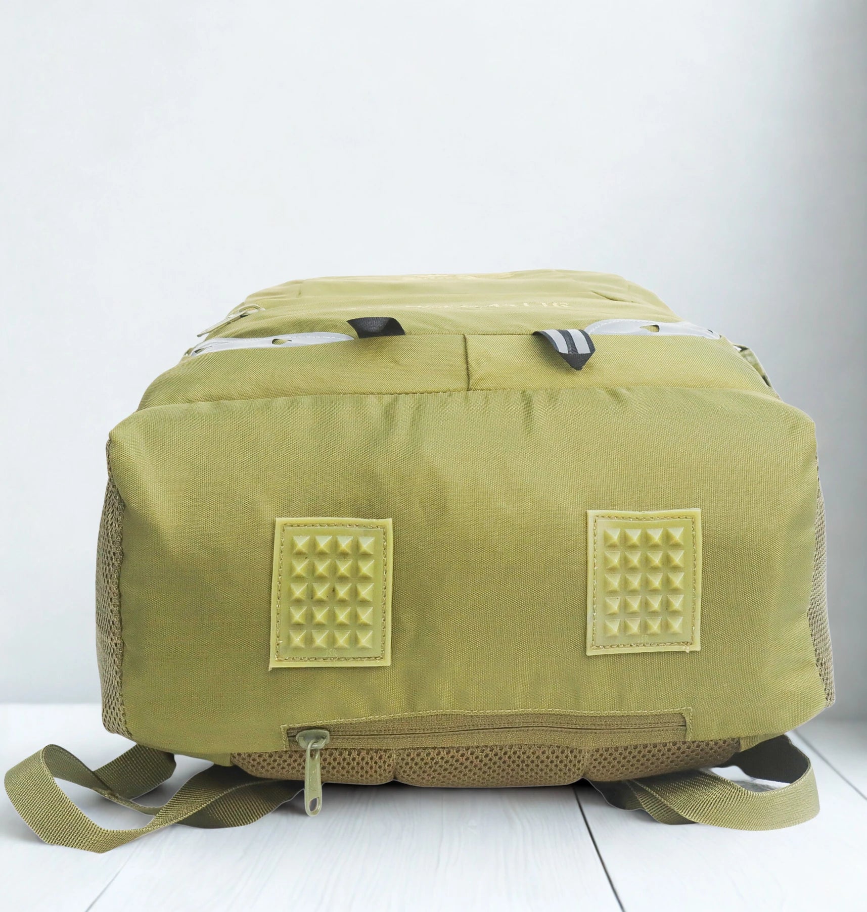 AZAD GEARS ARMY LEGENDER 45 LTR BACKPACK WITH EXTRA SPACE WITH 2 COMPARTMENT AND 4 POCKETS FOR TREKKING AND TRAVELLING | MEN & WOMEN | ARMY LITE GREEN| FREE SIZE