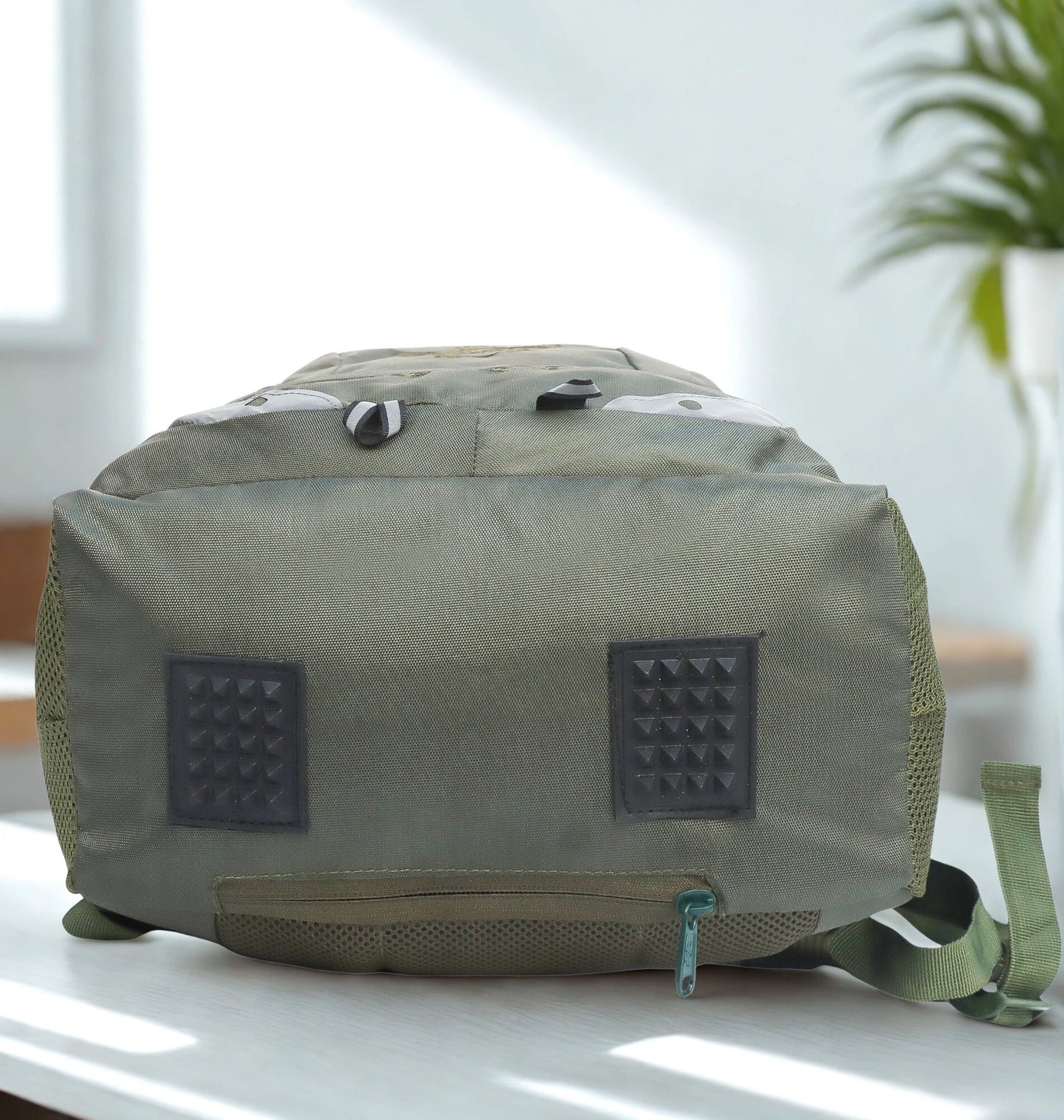 AZAD GEARS ARMY LEGENDER 45 LTR BACKPACK WITH EXTRA SPACE WITH 2 COMPARTMENT AND 4 POCKETS FOR TREKKING AND TRAVELLING | MEN & WOMEN | ARMY GREEN| FREE SIZE