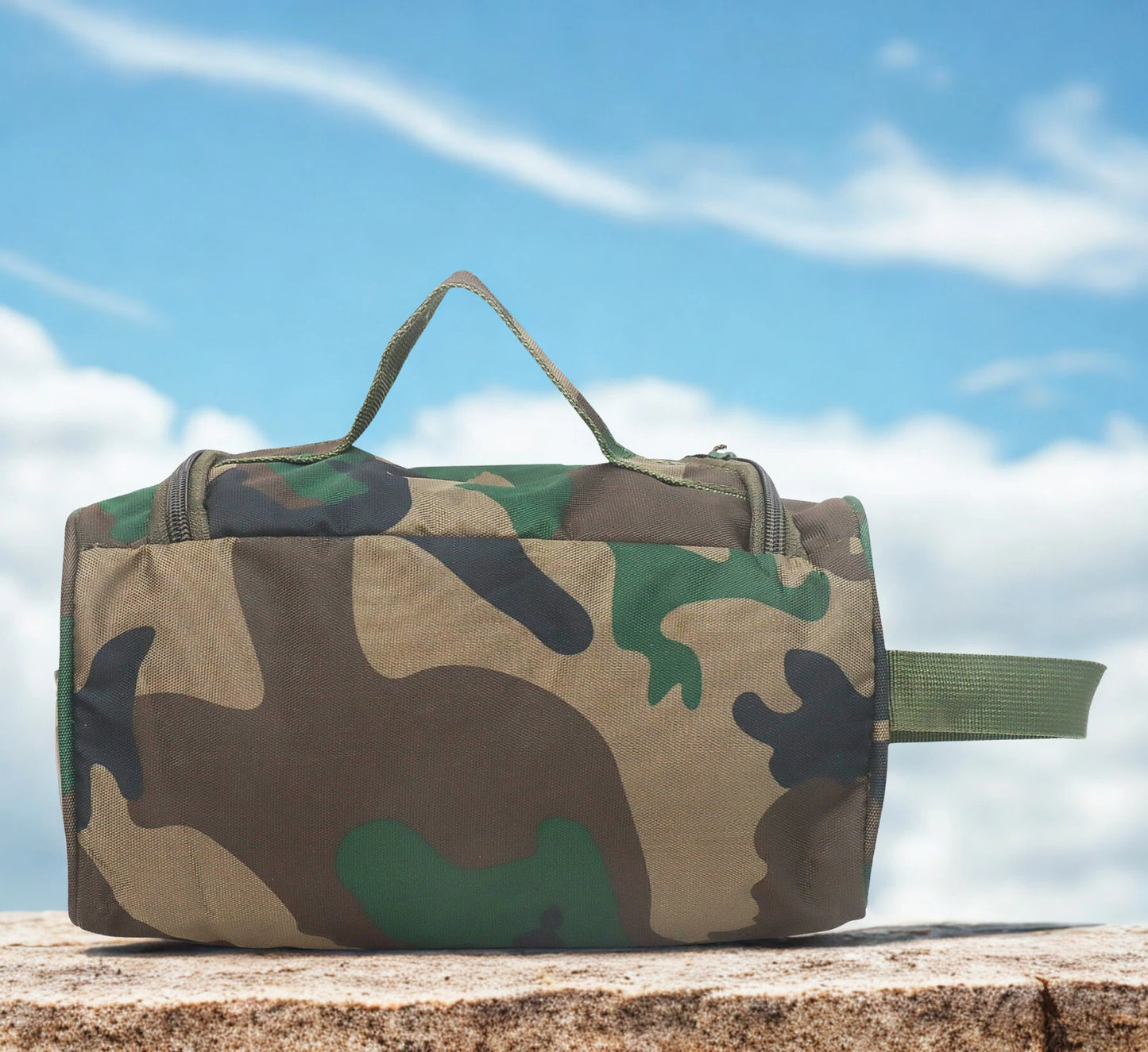 AZAD GEARS ARMY SHAVING BAG BOX WITH 1 COMPARTMENT AND 2 POCKETS FOR TREKKING AND TRAVELLING | ARMY TRAVEL SHAVING KIT & BAGS | MEN & WOMEN |ARMY GREEN CAMOUFLAGE| FREE SIZE