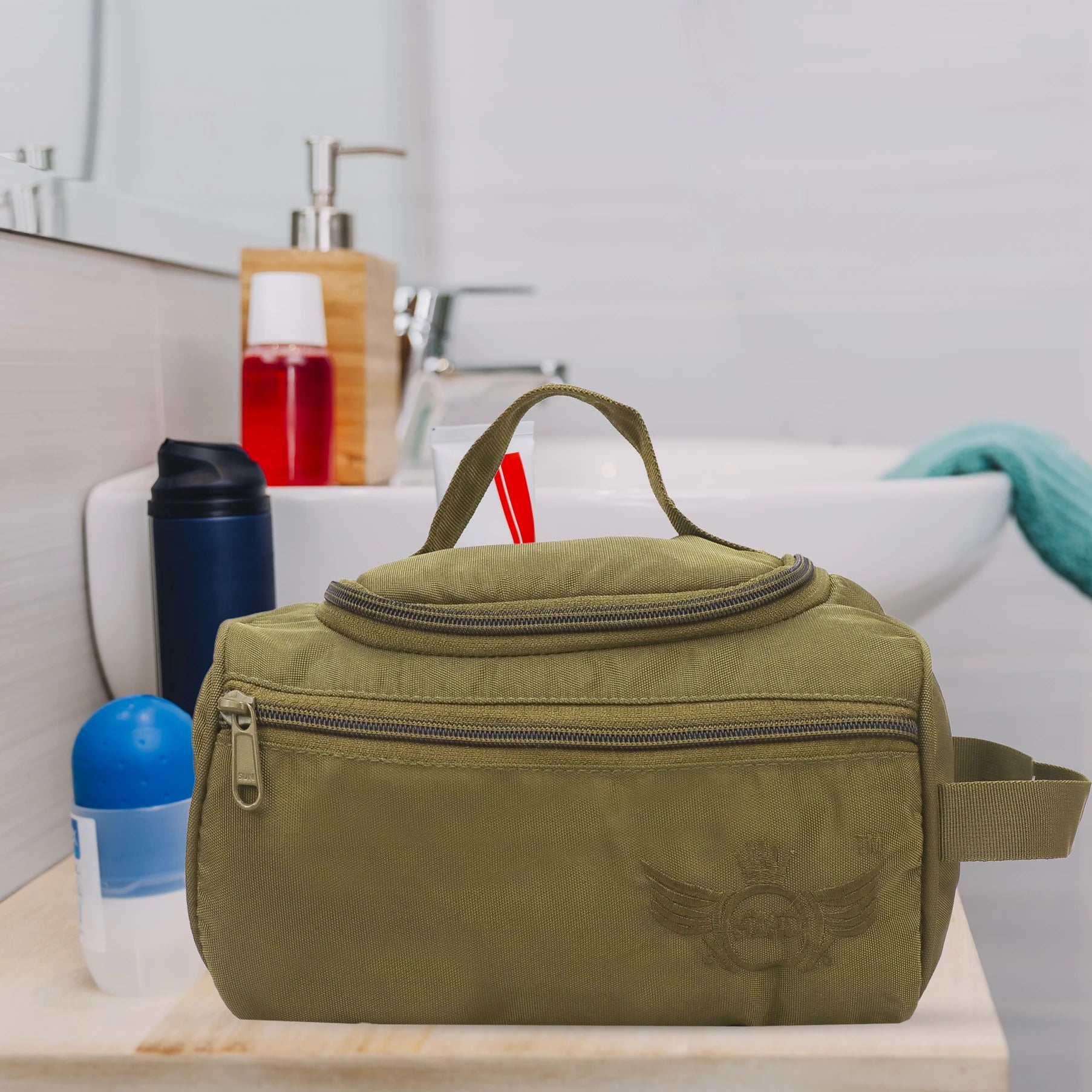 AZAD GEARS ARMY SHAVING BAG BOX WITH 1 COMPARTMENT AND 2 POCKETS FOR TREKKING AND TRAVELLING | ARMY TRAVEL SHAVING KIT & BAGS | MEN & WOMEN |ARMY LITE GREEN| FREE SIZE